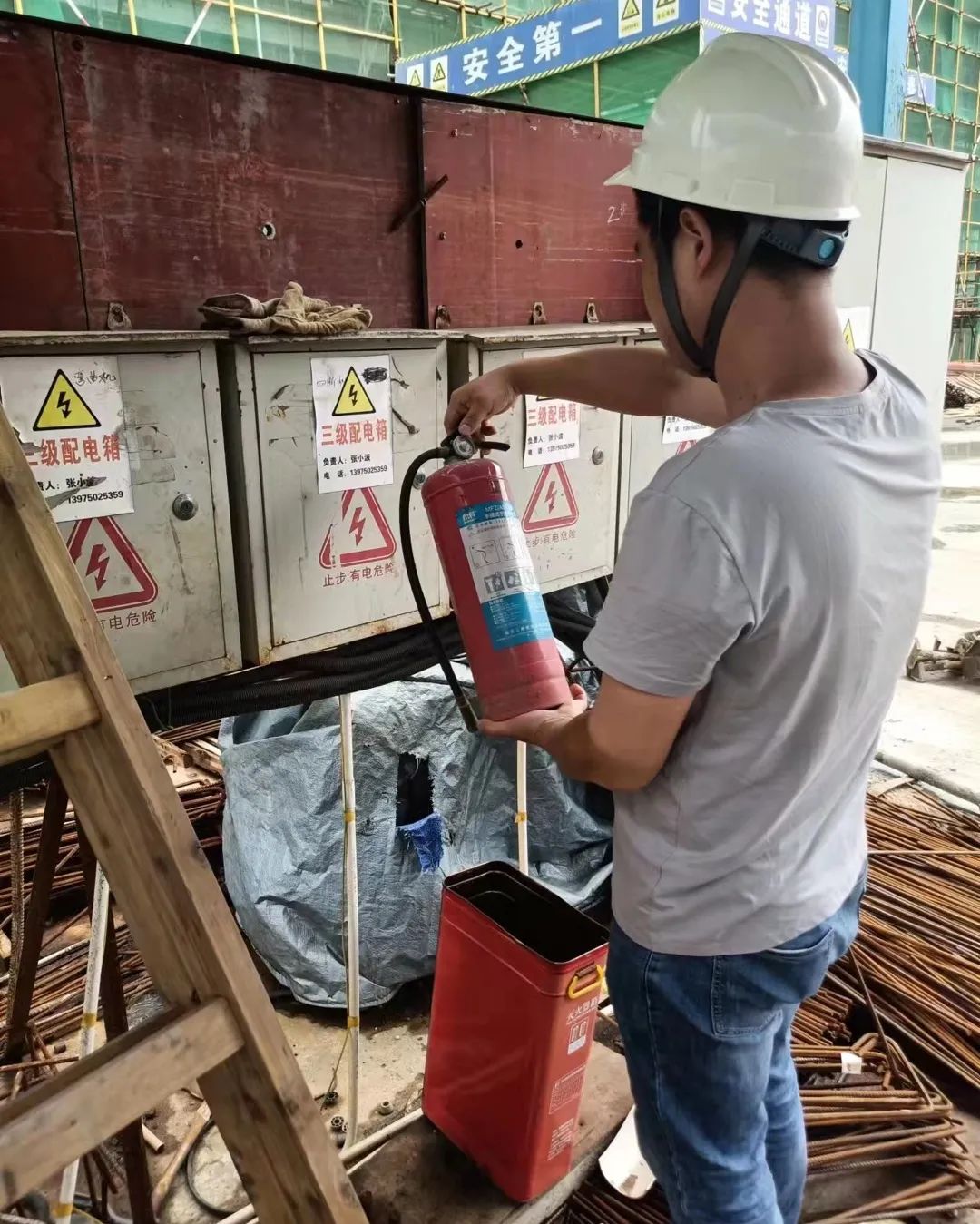 �¾��Ͷ��ߣ�����ظ�λ��������������(ͼ6)