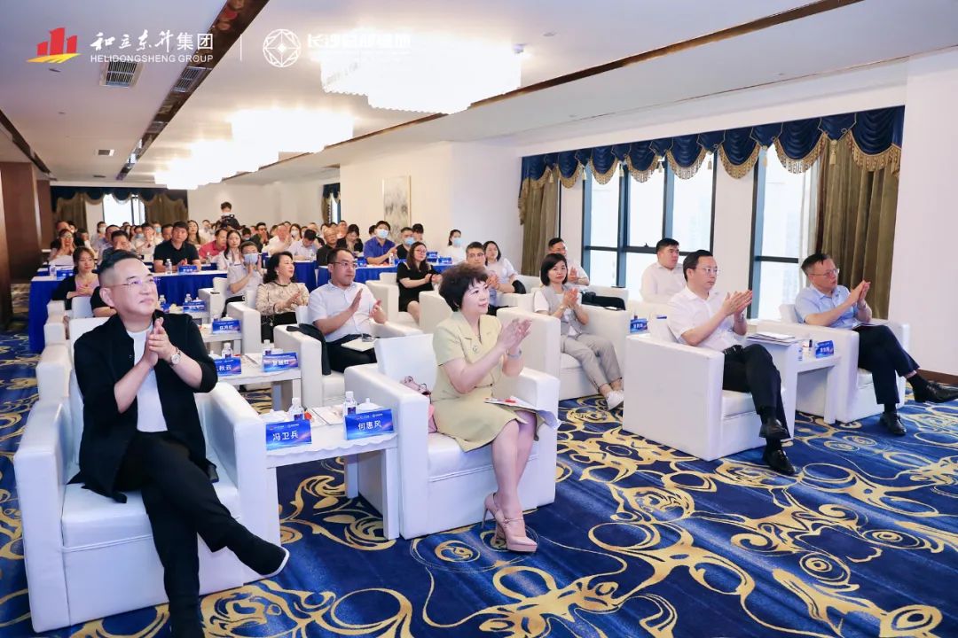 Ó껨¾¿ªÇøÖÐÓׯóÒµ½ðÈÚÆÕ»ÝÂÛ̳ôß³¤É³×ܲ¿»ùµØÒøÆó¶Ô½Ó»á³É¹¦½øÐÐ(ͼ1) Ó껨¾¿ªÇøÖÐÓׯóÒµ½ðÈÚÆÕ»ÝÂÛ̳ôß³¤É³×ܲ¿»ùµØÒøÆó¶Ô½Ó»á³É¹¦½øÐÐ(ͼ1)