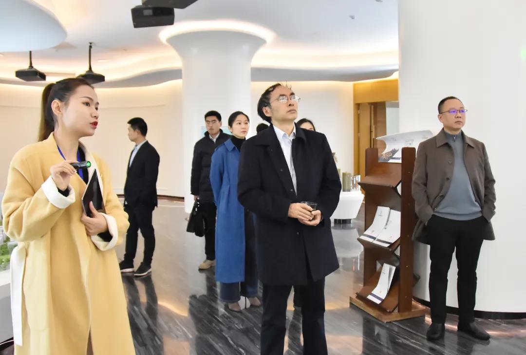 工商银行湖南省分杏注昭通南粤睿融投资公司辅导一行光临MS - 美狮贵宾会调查(图1) 工商银行湖南省分杏注昭通南粤睿融投资公司辅导一行光临MS - 美狮贵宾会调查(图1)