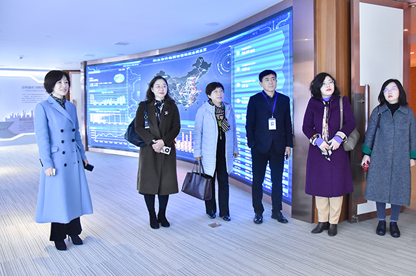 ������ҵ�Ƽ���ѧ�����Ŷӡ���ͨ�������Ͷ�ʹ�˾����һ�й���MS - ��ʨ����������̸(ͼ3)