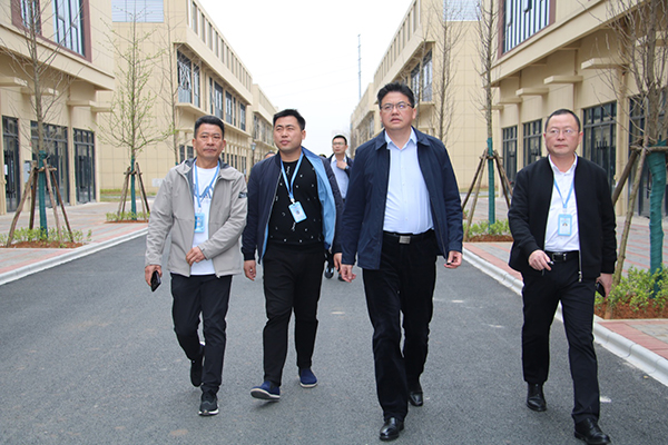 ������ί��ί���е��ֳ����г����������MS - ��ʨ����᳣�¸��ǹ�����ó��������Ŀ(ͼ2)