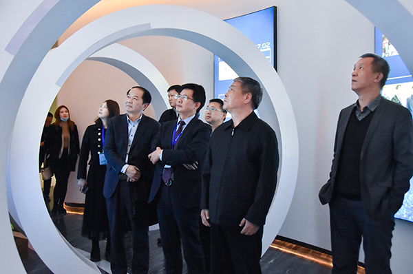 商务部原副部长张志刚一行光临MS - 美狮贵宾会调查互换(图1) 商务部原副部长张志刚一行光临MS - 美狮贵宾会调查互换(图1)