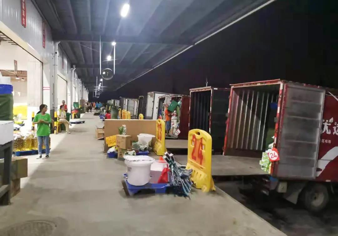 湖南高星物流园战疫一线:用“劳累指数”换“安全指数”(图5) 湖南高星物流园战疫一线:用“劳累指数”换“安全指数”(图5)