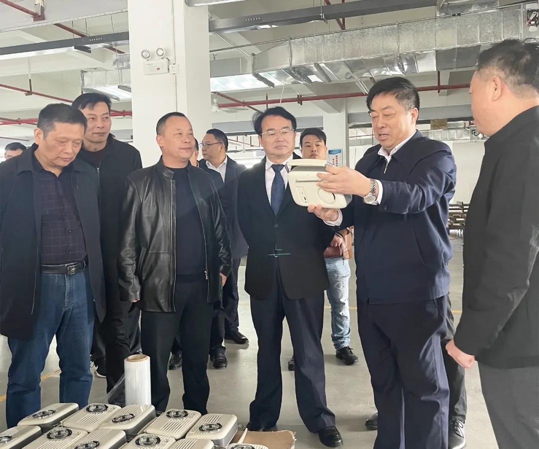 ¼ùÐÓ×°Èý¸ßËÄС¹Ø½ÂÔ Ô°ÇøÌáÖÊ¡°¼Ó¿ìÅÜ¡±£¡(ͼ1) ¼ùÐÓ×°Èý¸ßËÄС¹Ø½ÂÔ Ô°ÇøÌáÖÊ¡°¼Ó¿ìÅÜ¡±£¡(ͼ1)